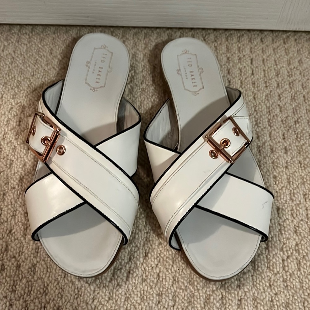 TED BAKER FLATS